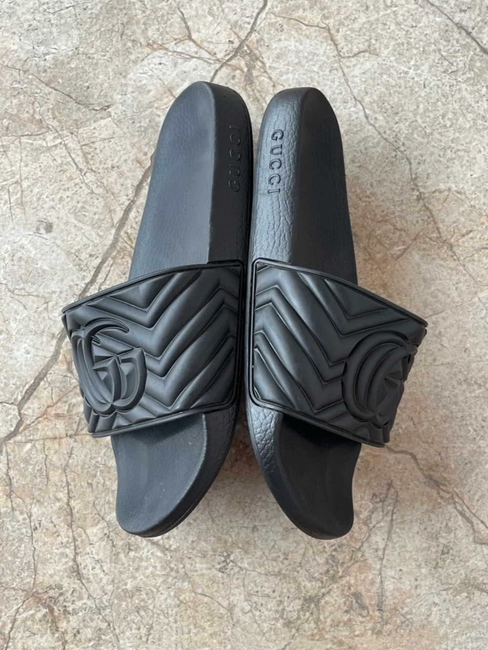 Gucci GG Marmont Matelassé Black Rubber Slides Designer Luxury Pool Sandals